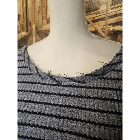 "We The Free" Casual Striped Distressed Edge Peplum Top #183 - Picture 5 of 8